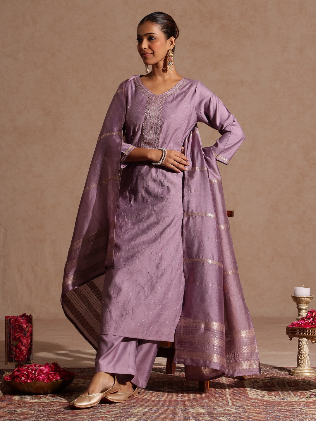 Janasya Women's Lavender Silk Blend Embellished Straight Kurta Set