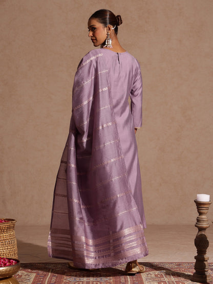 Janasya Women's Lavender Silk Blend Embellished Straight Kurta Set