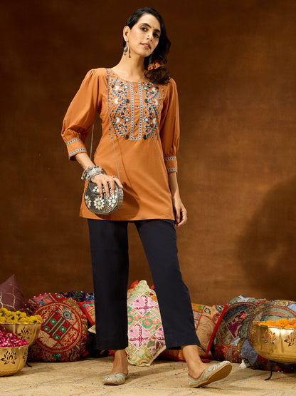 Janasya Women's Brown Pure Cotton Embroidered Straight Short Kurti