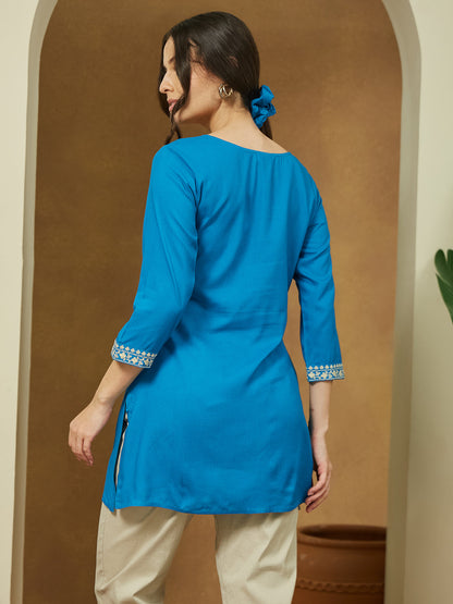 Janasya Women's Blue Rayon Embroidered Straight Short Kurti