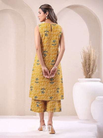 Janasya Women's Mustard Pure Cotton Floral Printed A-Line Kurta with Culotte Pant Set