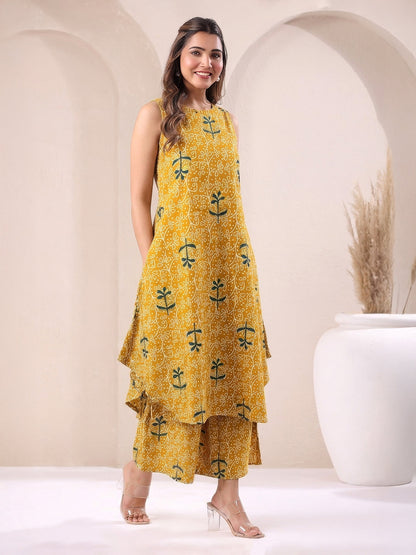 Janasya Women's Mustard Pure Cotton Floral Printed A-Line Kurta with Culotte Pant Set