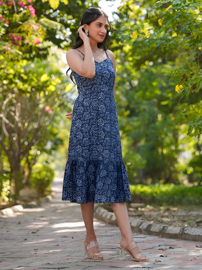 Janasya Women's Blue Pure Cotton Batik Printed Tiered Dress