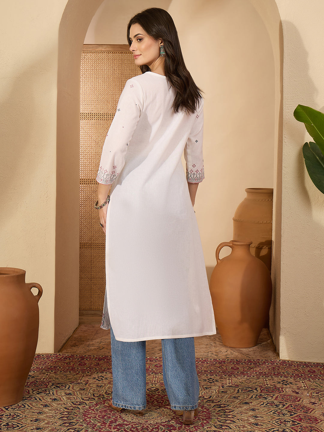 Janasya Women's White Linen Cotton Kasuti Motif Printed Straight Kurta