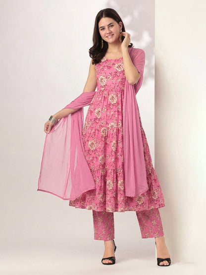 Janasya Women's Pink Pure Cotton Floral Printed Tiered Kurta Set