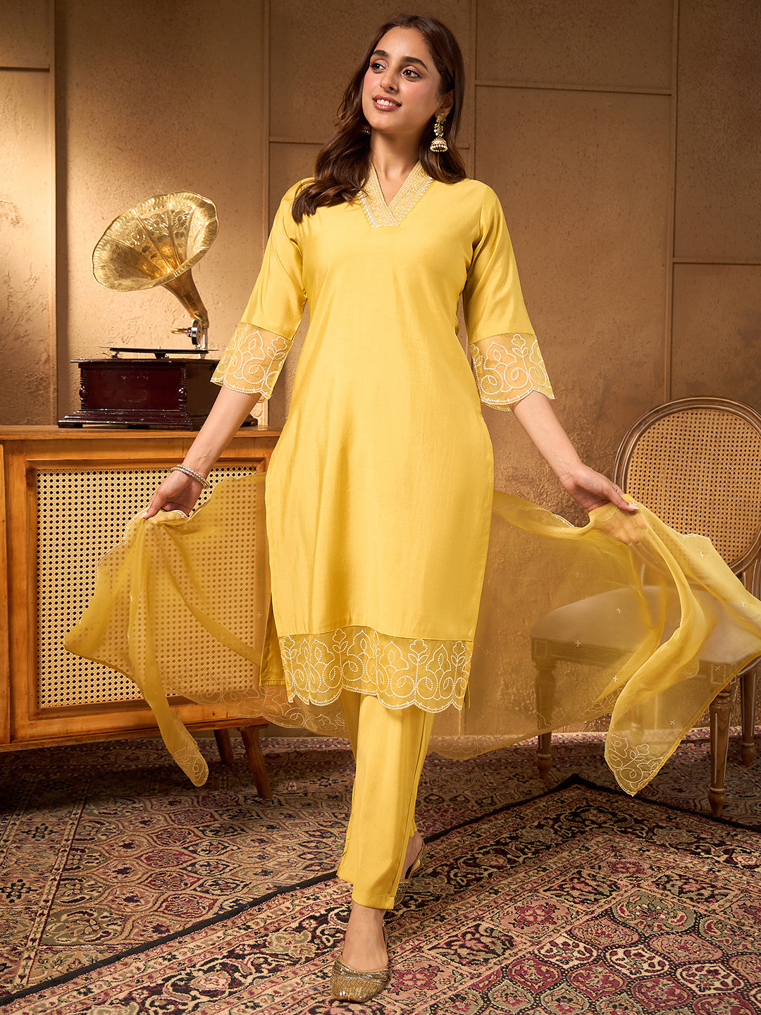 Janasya Women's Yellow Silk Blend Embroidered Straight Kurta Set