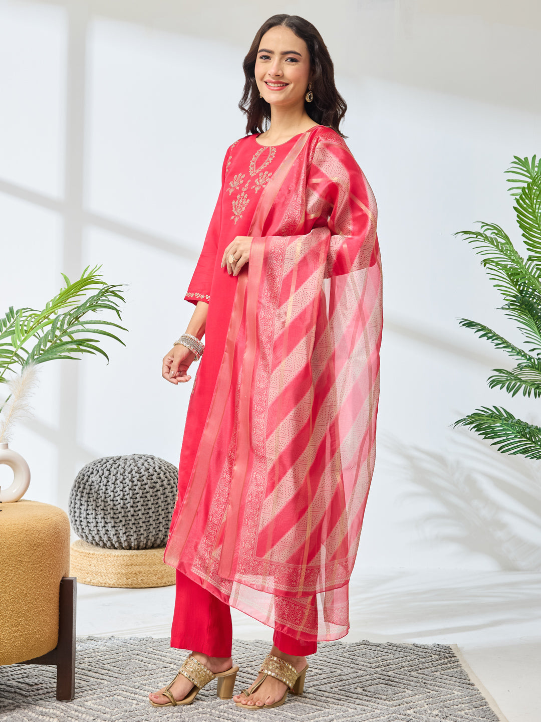 Janasya Women's Pink Silk Blend Embroidered Straight Kurta Set