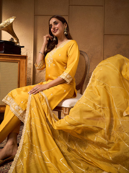 Janasya Women's Yellow Silk Blend Embroidered Straight Kurta Set