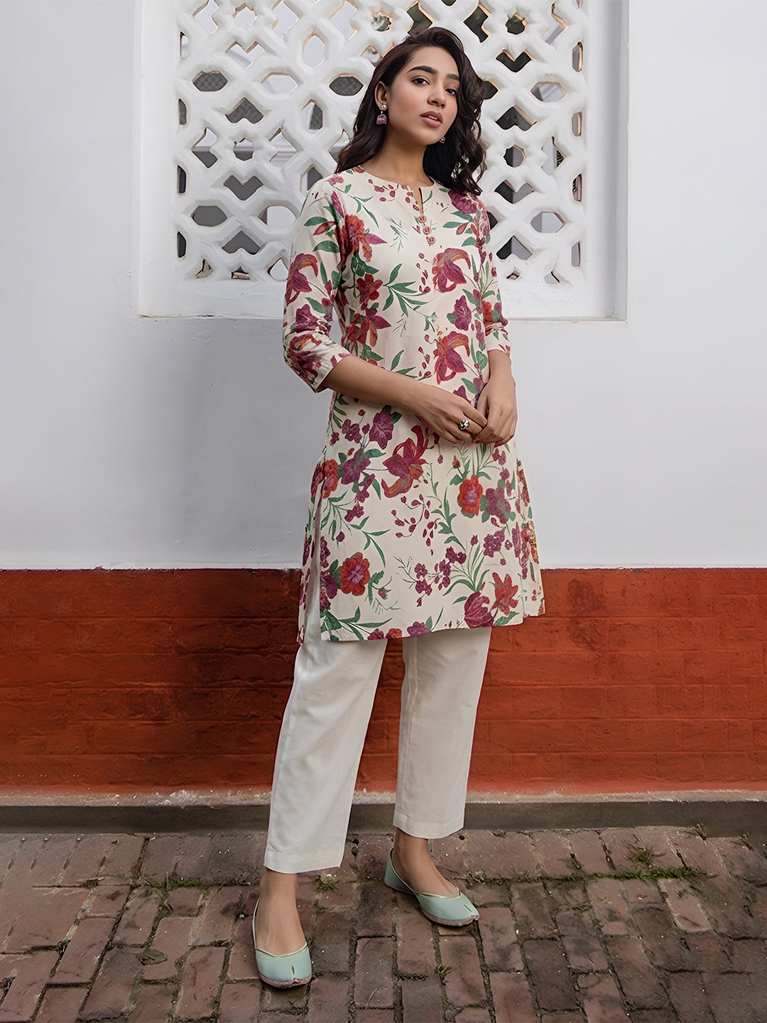Janasya Women's Cream Pure Cotton Floral Printed Straight Tunic