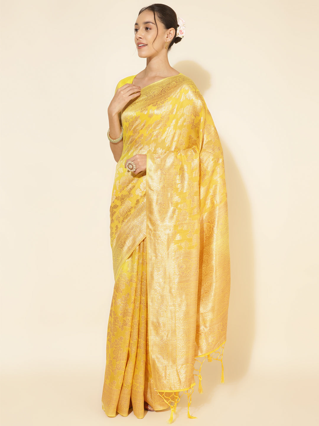 Yellow Chanderi Silk Floral Saree with Unstitched Blouse Piece