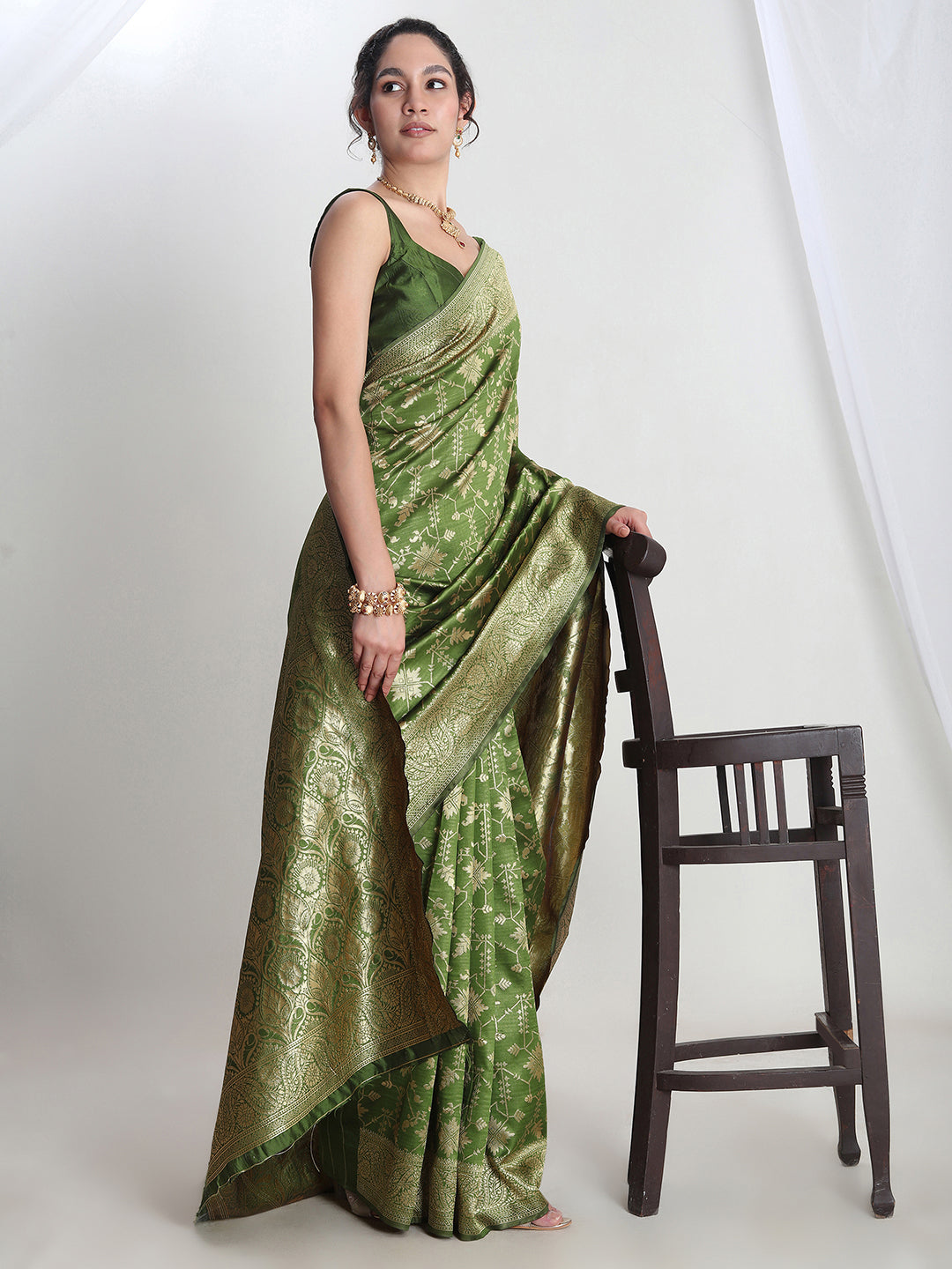 Janasya Women's Green Silk Blend Geometric Woven Design Jacquard Saree with Blouse Piece