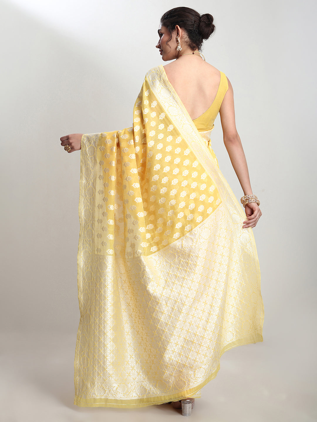 Janasya Women's Yellow Silk Blend Floral Woven Design Jacquard Saree with Blouse Piece