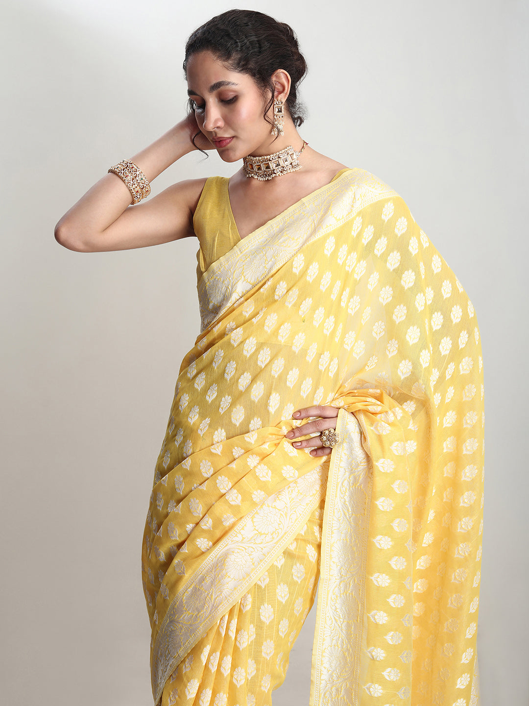 Janasya Women's Yellow Silk Blend Floral Woven Design Jacquard Saree with Blouse Piece