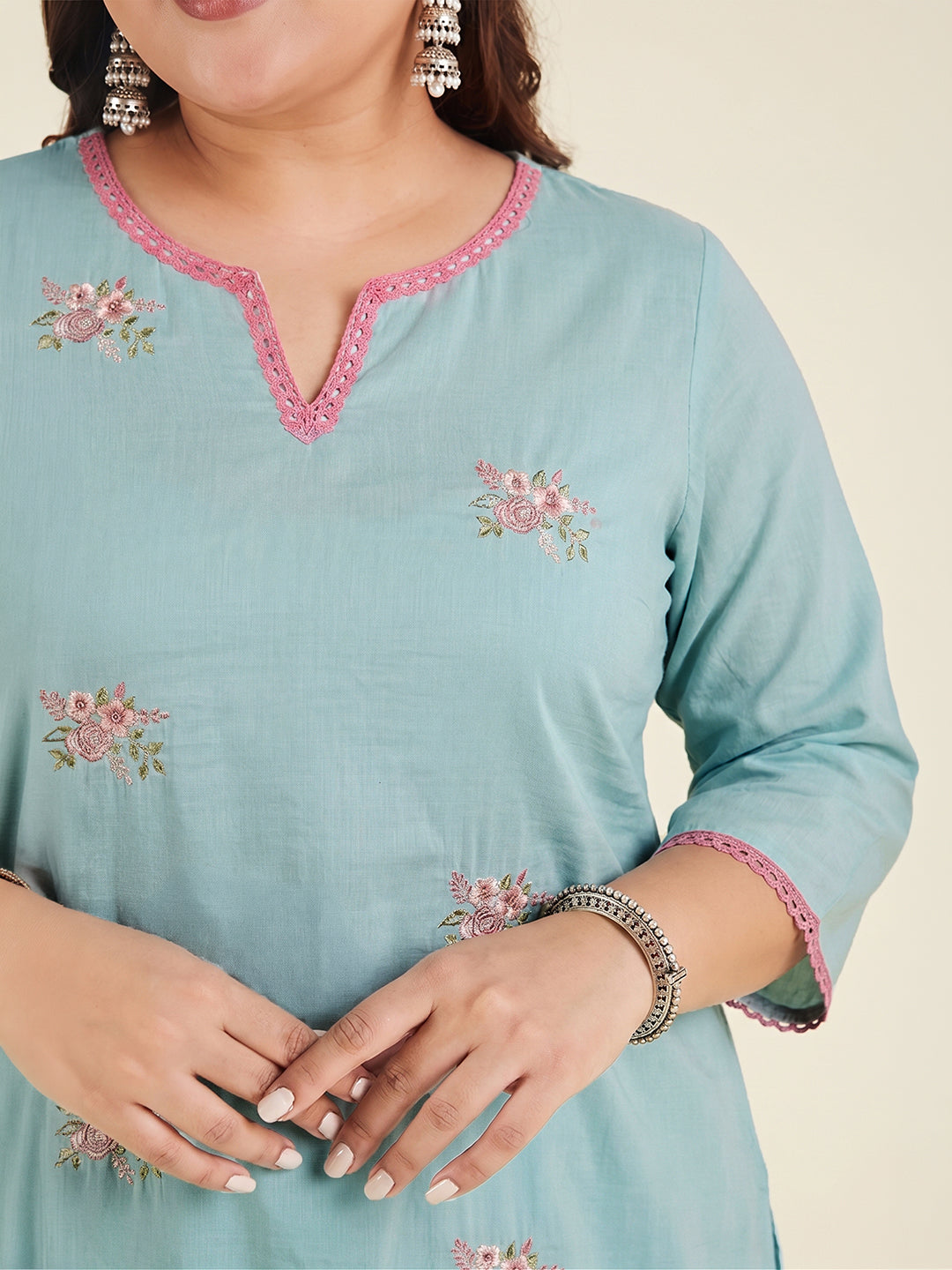 Janasya Women's Plus Size Sea Green Pure Cotton Floral Embroidered Straight Kurta with Pant Set