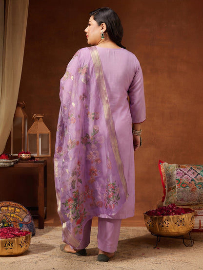 Janasya Women's Plus Size Lavender Chanderi Silk Floral Embroidered Straight Kurta Set