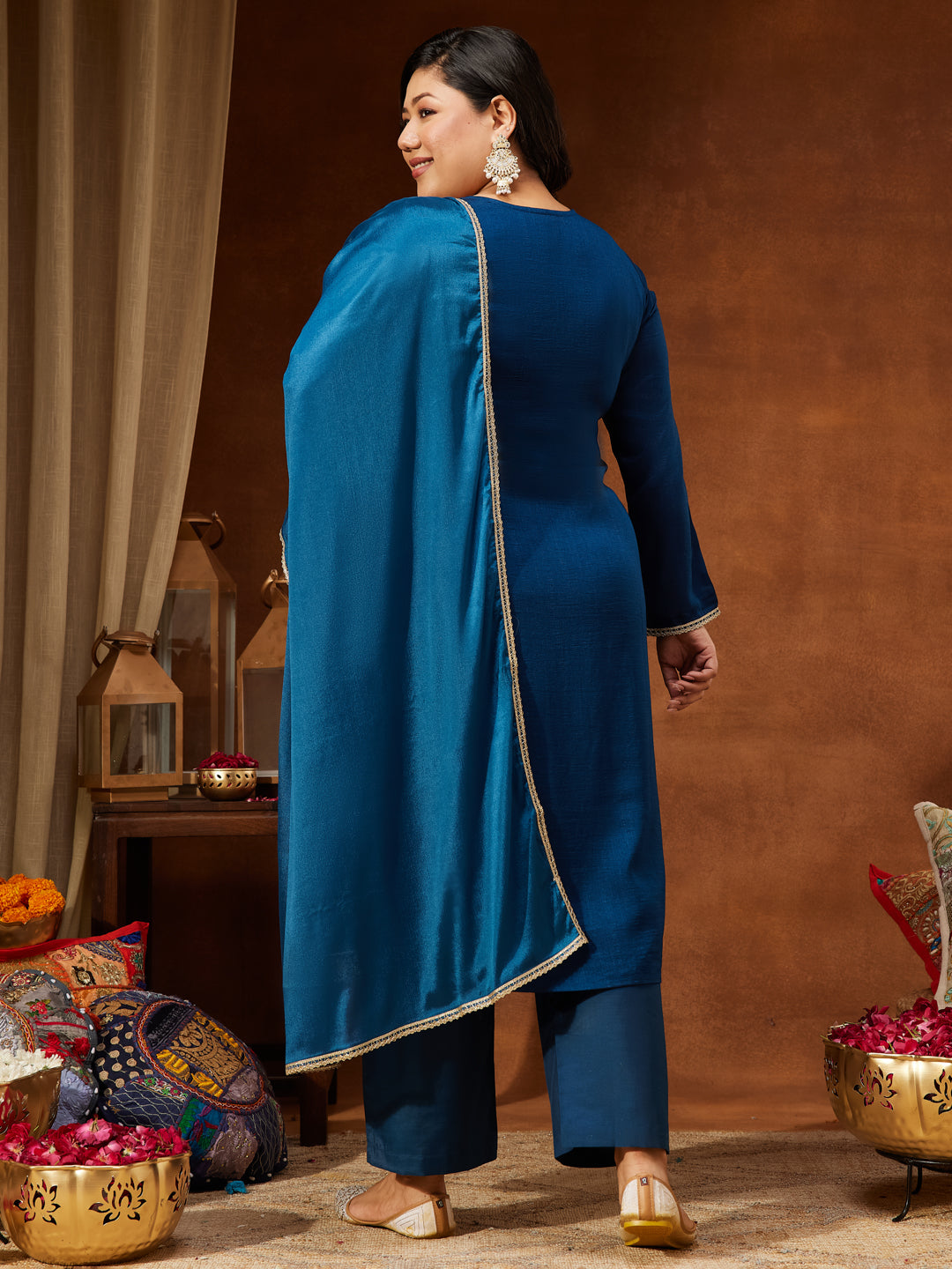 Janasya Women's Plus Size Teal Blue Silk Blend Zari Embroidered Straight Kurta Set