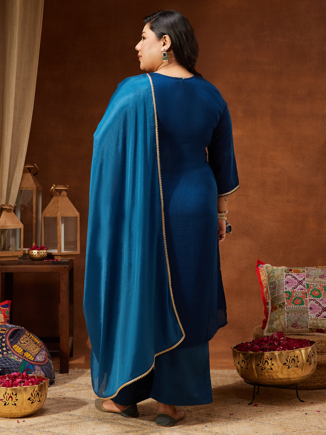 Janasya Women's Plus Size Teal Blue Silk Blend Zari Embroidered Straight Kurta Set